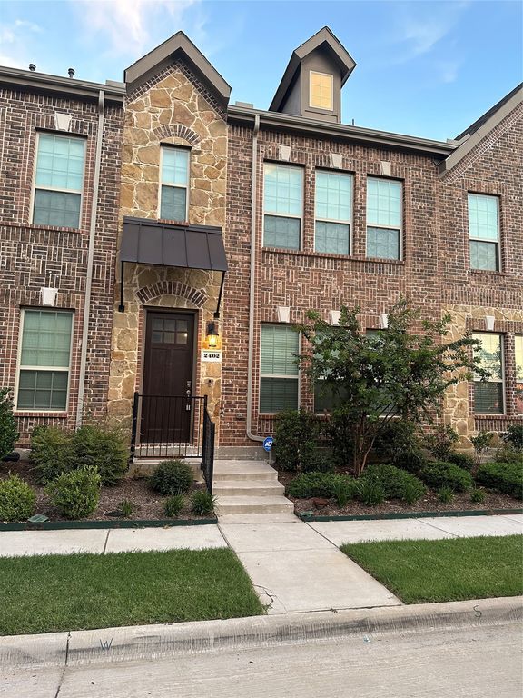 2402 Siskiyou Street, Lewisville, TX 75056
