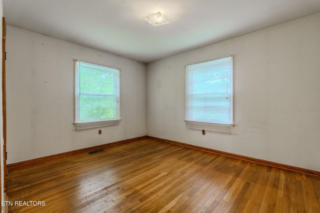 2800 Patrick Ave, Maryville, TN 37804