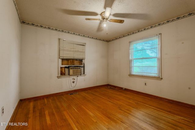 2800 Patrick Ave, Maryville, TN 37804