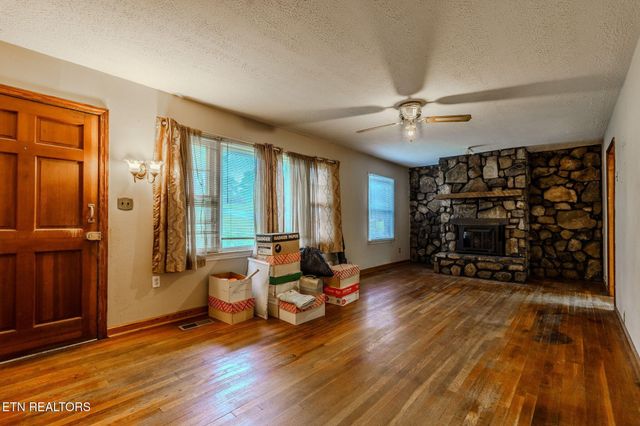 2800 Patrick Ave, Maryville, TN 37804