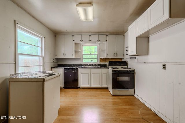 2800 Patrick Ave, Maryville, TN 37804