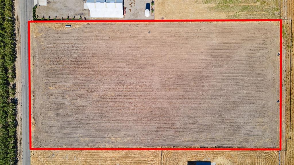 Image 3 of property listing at 0 W Olive Avenue, Fresno, CA 93723