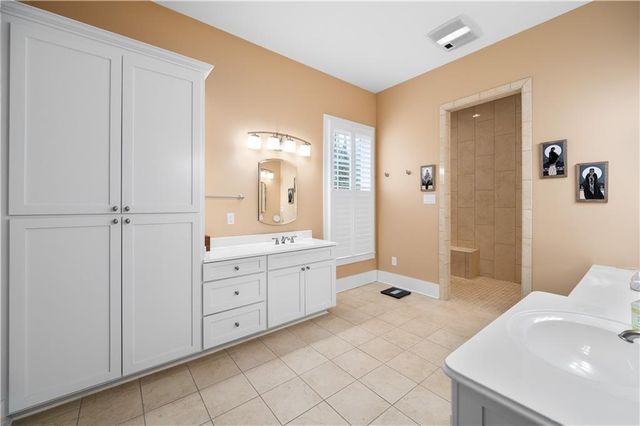 224 HIDDEN PINES Drive, Pineville, LA 71360
