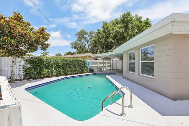 11589 64TH TERRACE, Seminole, FL 33772