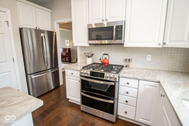 9963 Parkshore Drive, Fishers, IN 46038