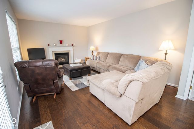 9963 Parkshore Drive, Fishers, IN 46038