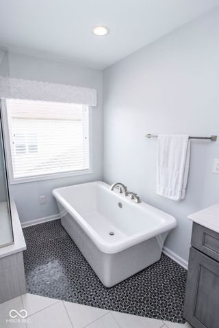 9963 Parkshore Drive, Fishers, IN 46038