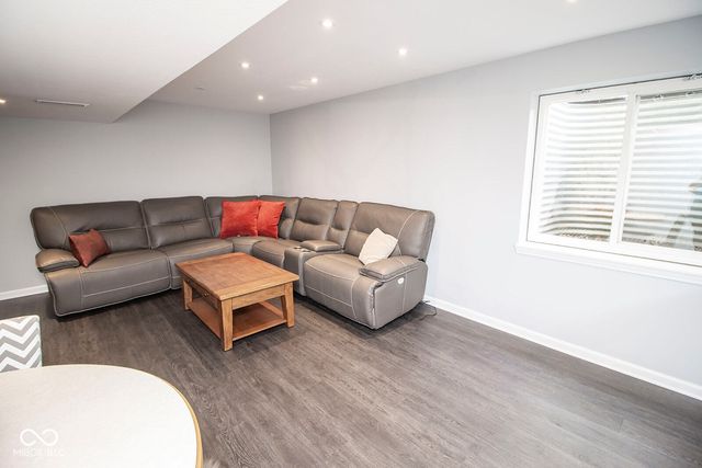 9963 Parkshore Drive, Fishers, IN 46038