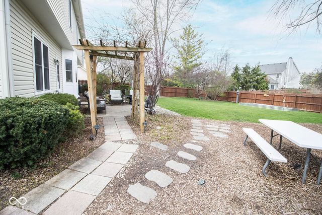 9963 Parkshore Drive, Fishers, IN 46038