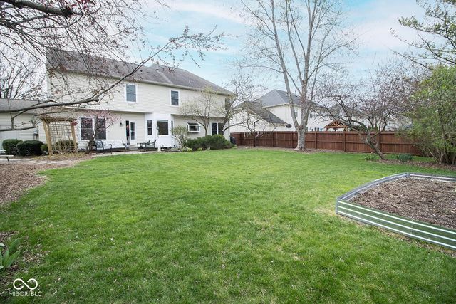 9963 Parkshore Drive, Fishers, IN 46038