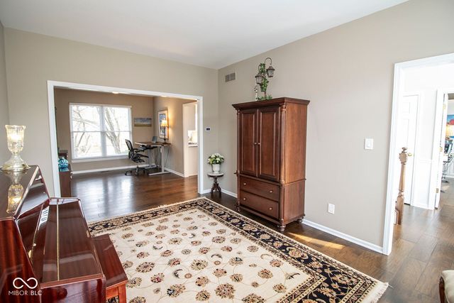 9963 Parkshore Drive, Fishers, IN 46038