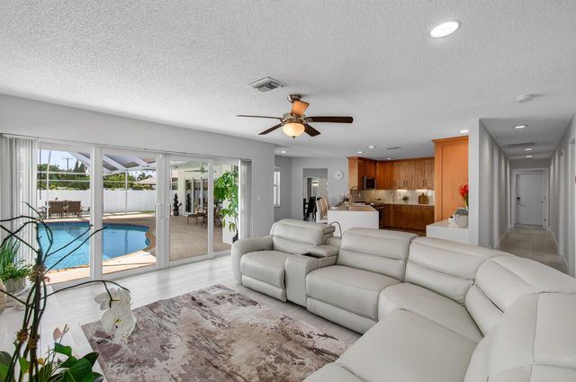22052 Martella Avenue, Boca Raton, FL 33433