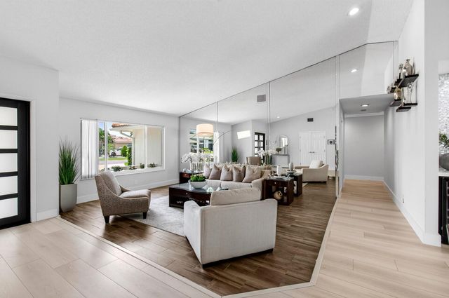 22052 Martella Avenue, Boca Raton, FL 33433