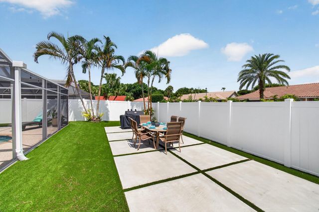 22052 Martella Avenue, Boca Raton, FL 33433