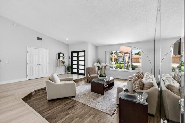 22052 Martella Avenue, Boca Raton, FL 33433