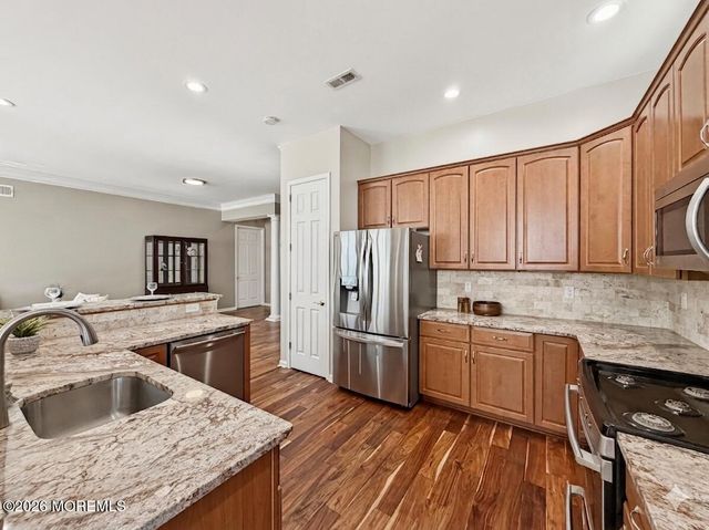 1 Bay Hill Road, Jackson, NJ 08527