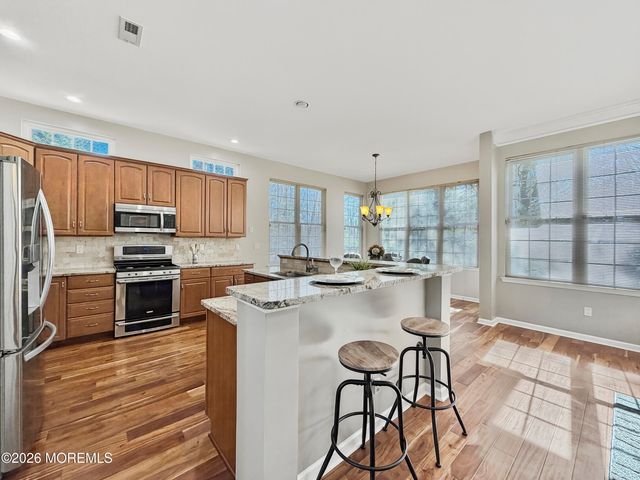 1 Bay Hill Road, Jackson, NJ 08527