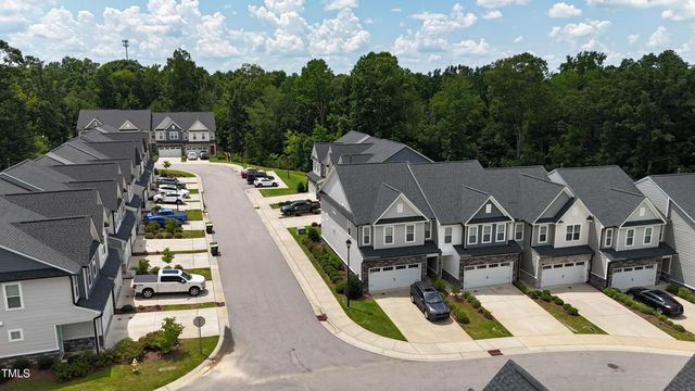 200 Hidden Run Lane, Holly Springs, NC 27540