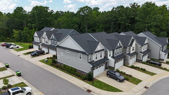 200 Hidden Run Lane, Holly Springs, NC 27540