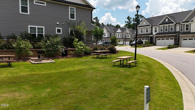 200 Hidden Run Lane, Holly Springs, NC 27540