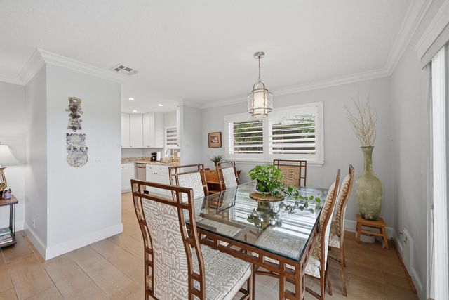 324 Orange Tree Drive 4, Atlantis, FL 33462