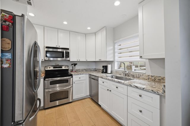 324 Orange Tree Drive 4, Atlantis, FL 33462