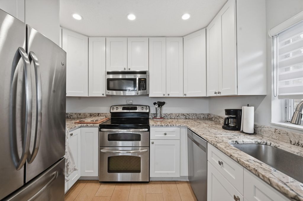 324 Orange Tree Drive 4, Atlantis, FL 33462