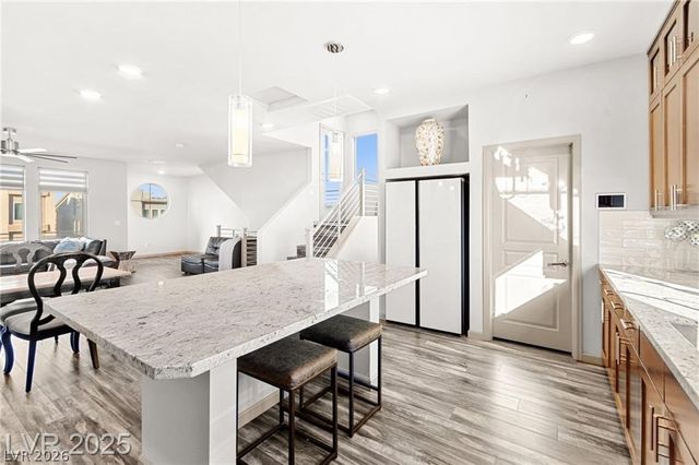 8011 Haywood Estate Avenue, Las Vegas, NV 89113