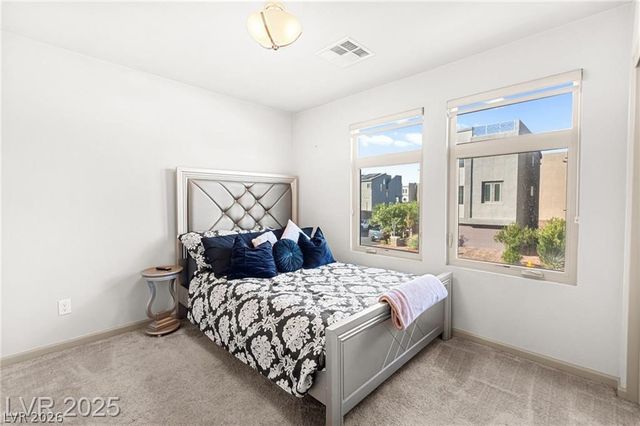 8011 Haywood Estate Avenue, Las Vegas, NV 89113