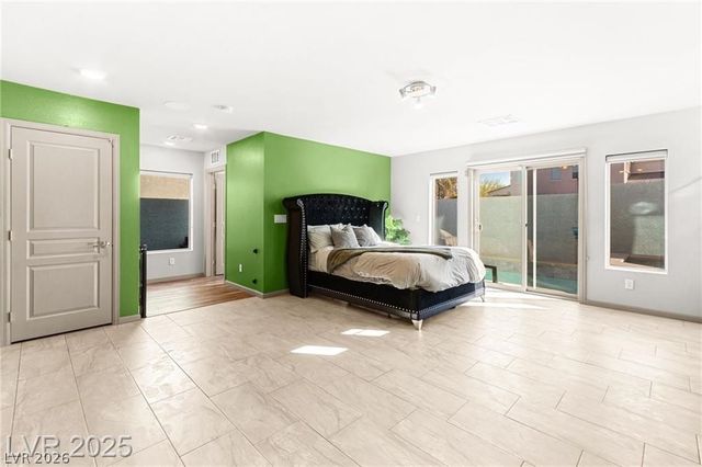 8011 Haywood Estate Avenue, Las Vegas, NV 89113