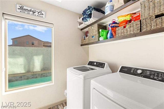 8011 Haywood Estate Avenue, Las Vegas, NV 89113