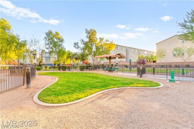 8011 Haywood Estate Avenue, Las Vegas, NV 89113