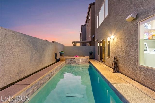 8011 Haywood Estate Avenue, Las Vegas, NV 89113