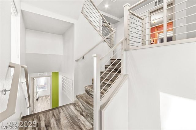 8011 Haywood Estate Avenue, Las Vegas, NV 89113