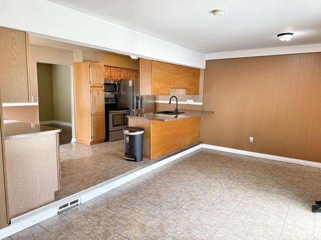 20525 Shores Street, Saint Clair Shores, MI 48080