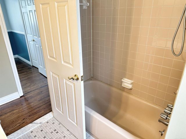 20525 Shores Street, Saint Clair Shores, MI 48080