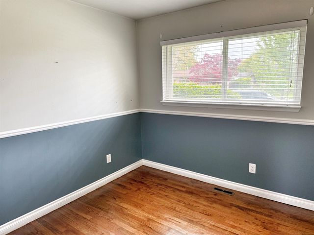 20525 Shores Street, Saint Clair Shores, MI 48080