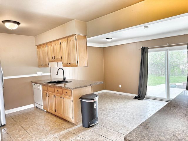 20525 Shores Street, Saint Clair Shores, MI 48080