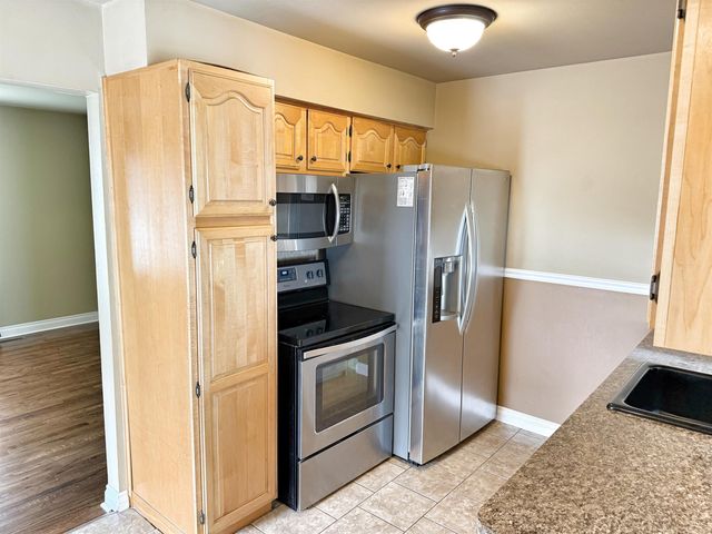 20525 Shores Street, Saint Clair Shores, MI 48080