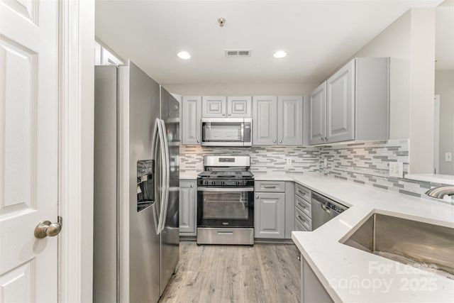 718 W Trade Street 314, Charlotte, NC 28202