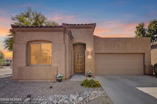5483 N Quiet Dream Avenue, Tucson, AZ 85741