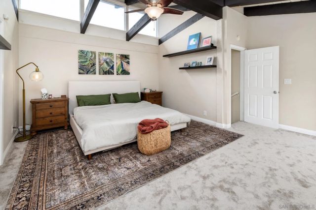 2544 Navarra Dr 4, Carlsbad, CA 92009