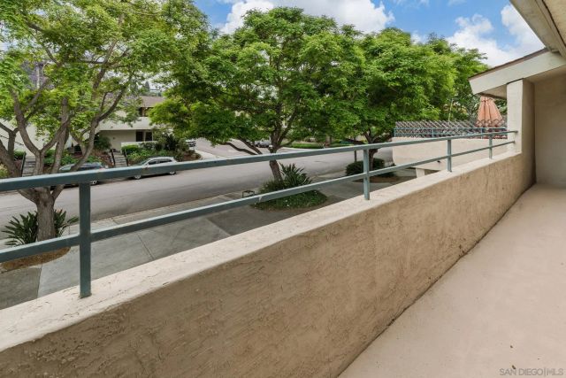 2544 Navarra Dr 4, Carlsbad, CA 92009