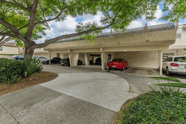 2544 Navarra Dr 4, Carlsbad, CA 92009