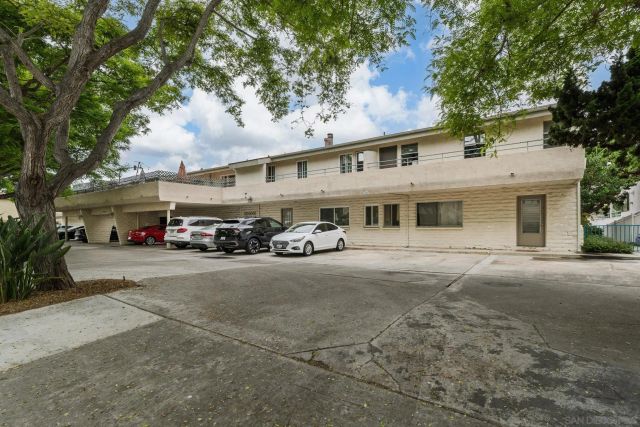 2544 Navarra Dr 4, Carlsbad, CA 92009