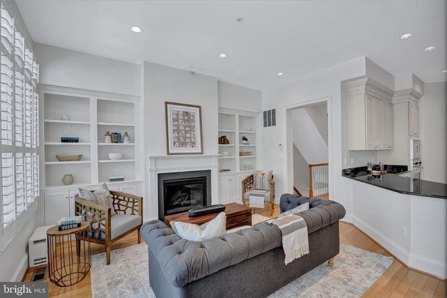 1820 CARPENTER RD, Alexandria, VA 22314