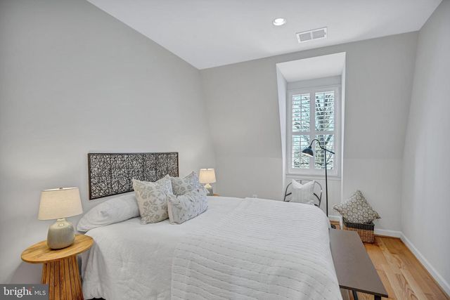 1820 CARPENTER RD, Alexandria, VA 22314