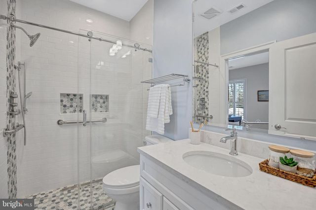 1820 CARPENTER RD, Alexandria, VA 22314