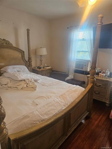 221-30 103rd Avenue, Queens Village, NY 11429