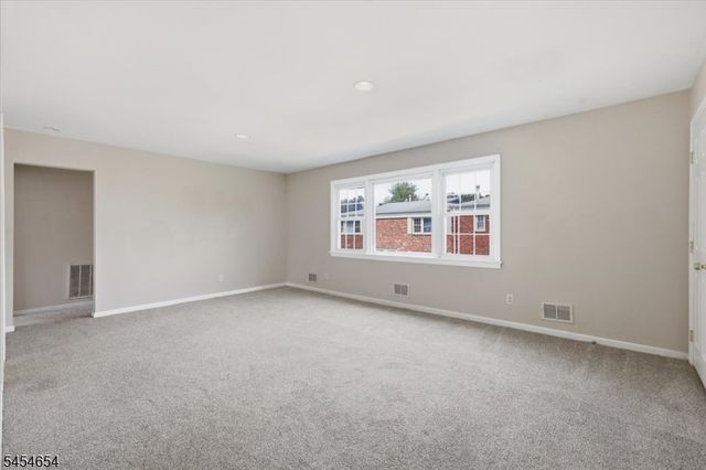 14 Dartmouth Ave 3B, Bridgewater Twp., NJ 08807